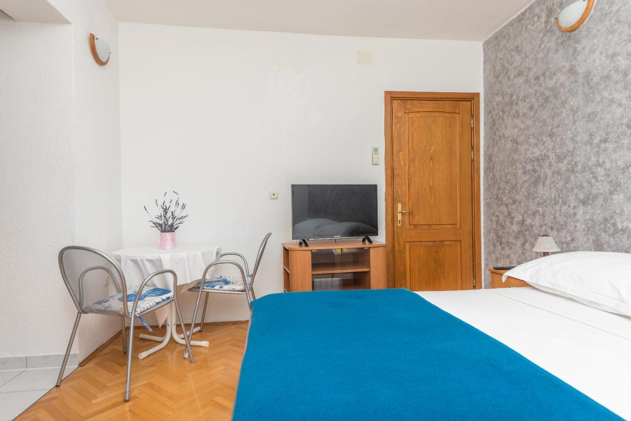 Apartmani Petracie Drvenik  Exterior foto