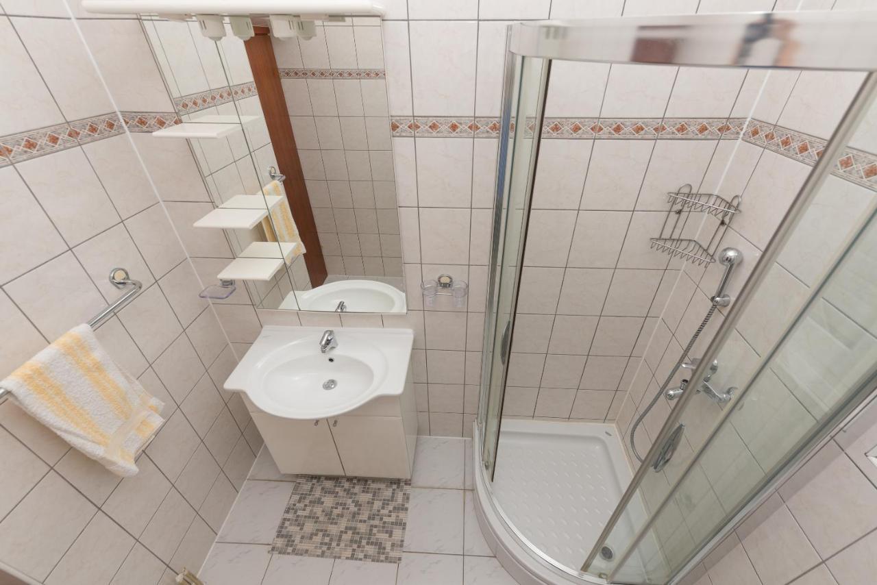 Apartmani Petracie Drvenik  Exterior foto